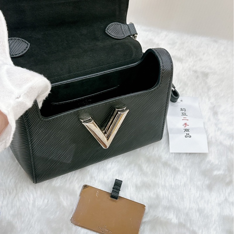 莉亞精品♡ LV Twist黑銀水波紋鏈條包 二手美包-15