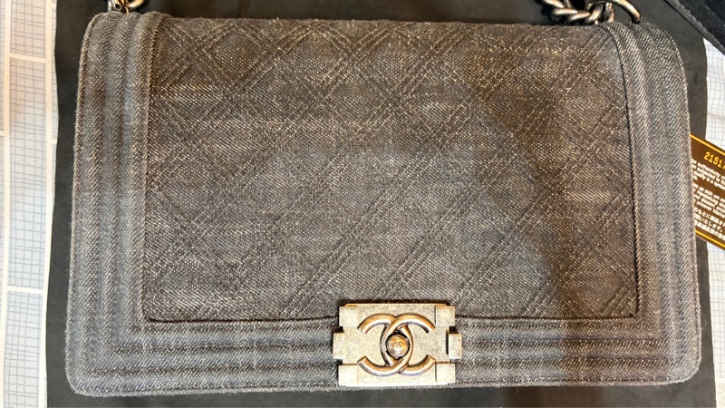 Chanel Leboy 黑色丹寧牛仔中號肩背斜背包-10