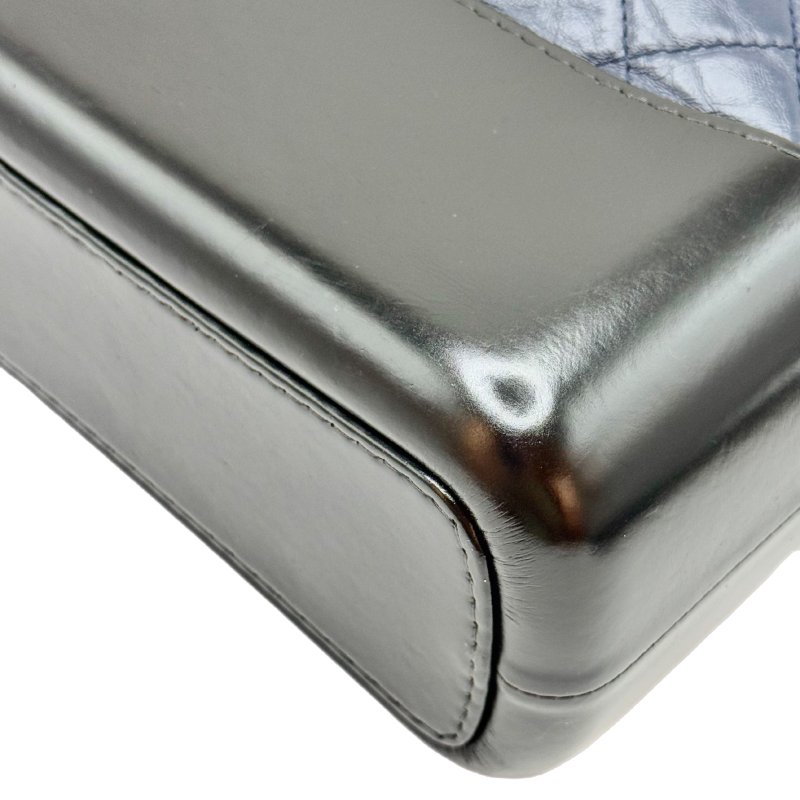 [ 2024] 香奈兒  CHANEL  流浪包 藍黑色 斜挎包 （小牛皮） 中號-7