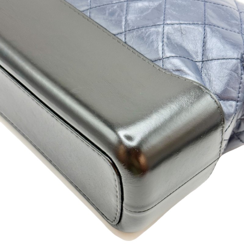 [ 2024] 香奈兒  CHANEL  流浪包 藍黑色 斜挎包 （小牛皮） 中號-9