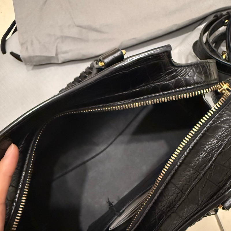 Balenciaga 經典鱷魚壓紋小牛皮 Mini 系列-5
