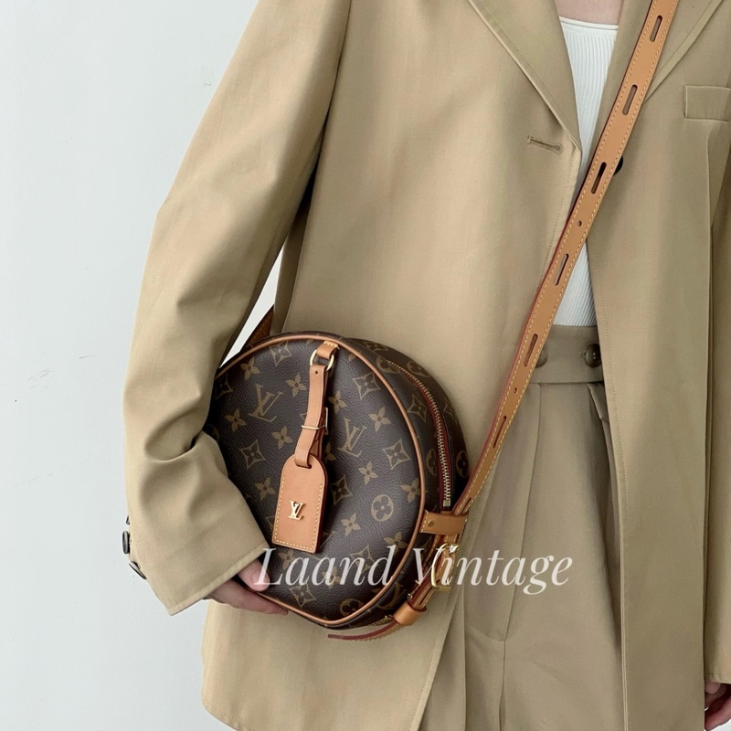 （甜美出眾💕）LV M52294 經典老花 圓餅包 專櫃13萬多！-2