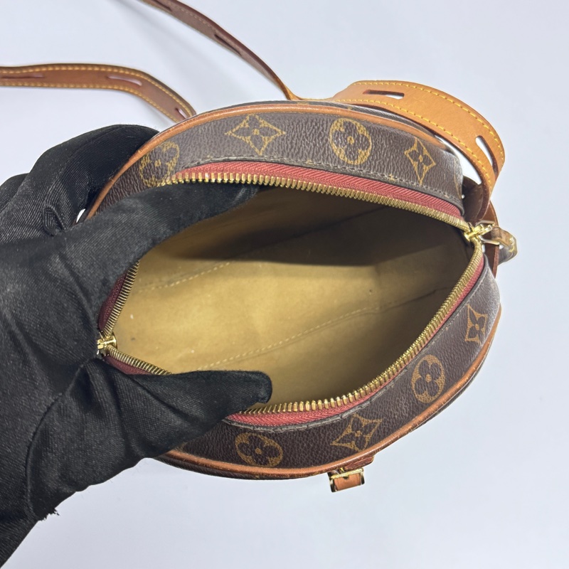 （甜美出眾💕）LV M52294 經典老花 圓餅包 專櫃13萬多！-15