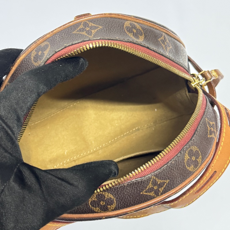 （甜美出眾💕）LV M52294 經典老花 圓餅包 專櫃13萬多！-18