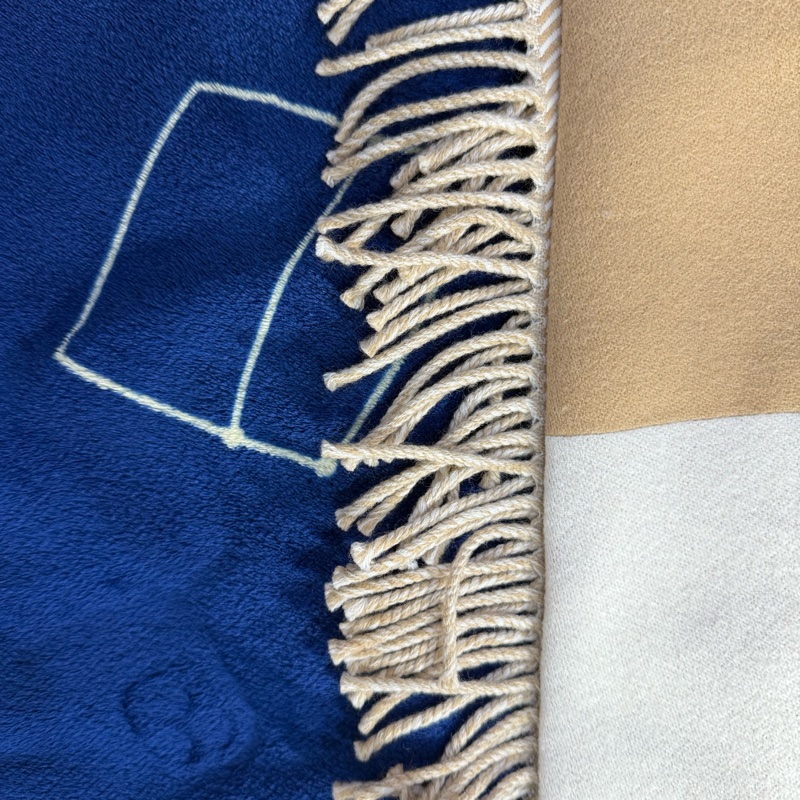 Chanel香奈兒圍巾 超實搭奶茶熊貓配色 半色羊毛圍巾 - 奶茶象牙白-3