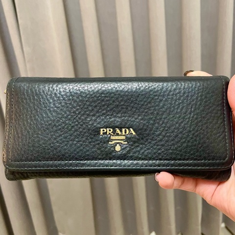 🔥閒置出清🔥Prada 黑金荔枝牛皮長夾