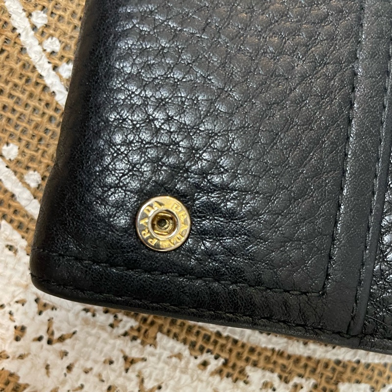 🔥閒置出清🔥Prada 黑金荔枝牛皮長夾-16
