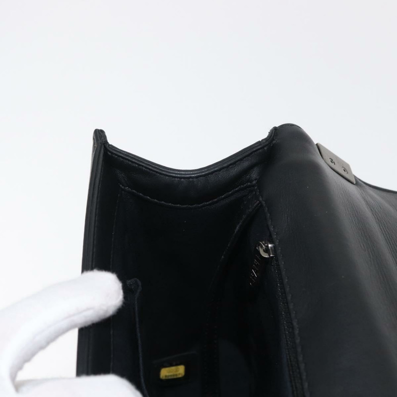 【日本直送】香奈兒 (CHANEL) Boy Chanel 鏈條肩背包，羊皮材質，黑色，CC 標誌，正品編號 154052SAM-22