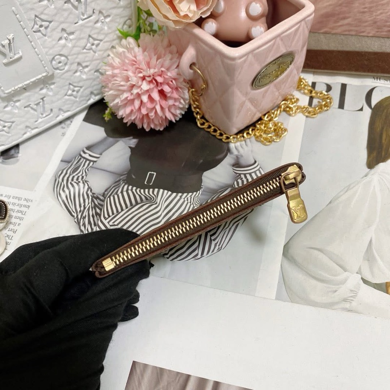 LV M62650 鑰匙零錢包🏅-15