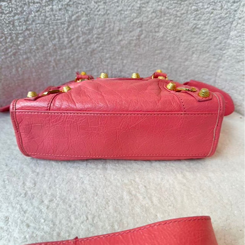 Balenciaga 油臘皮粉色機車迷你包底長23.5 98新配件塵袋-2