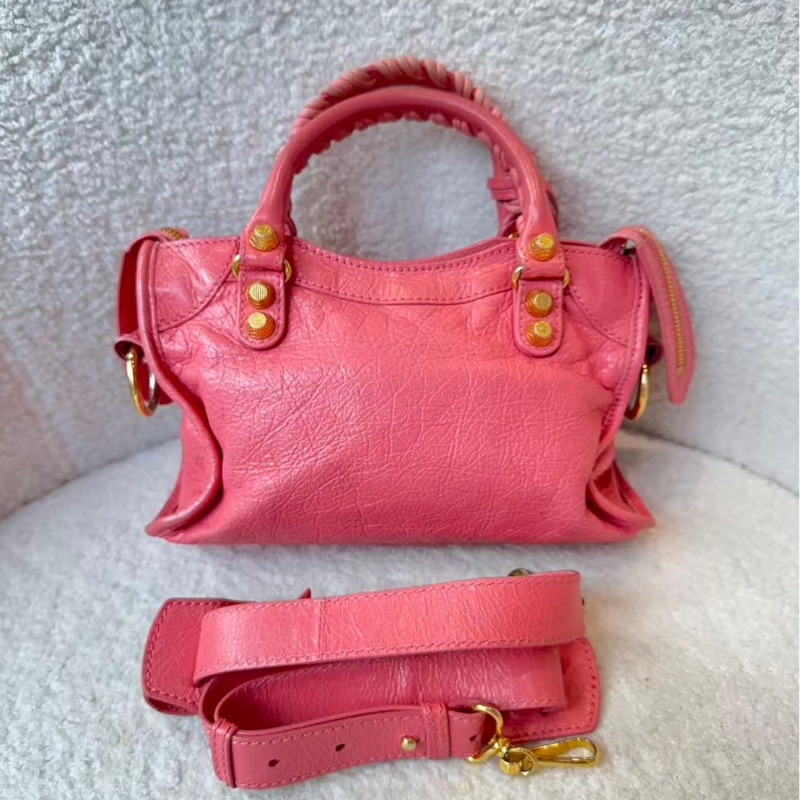 Balenciaga 油臘皮粉色機車迷你包底長23.5 98新配件塵袋-4