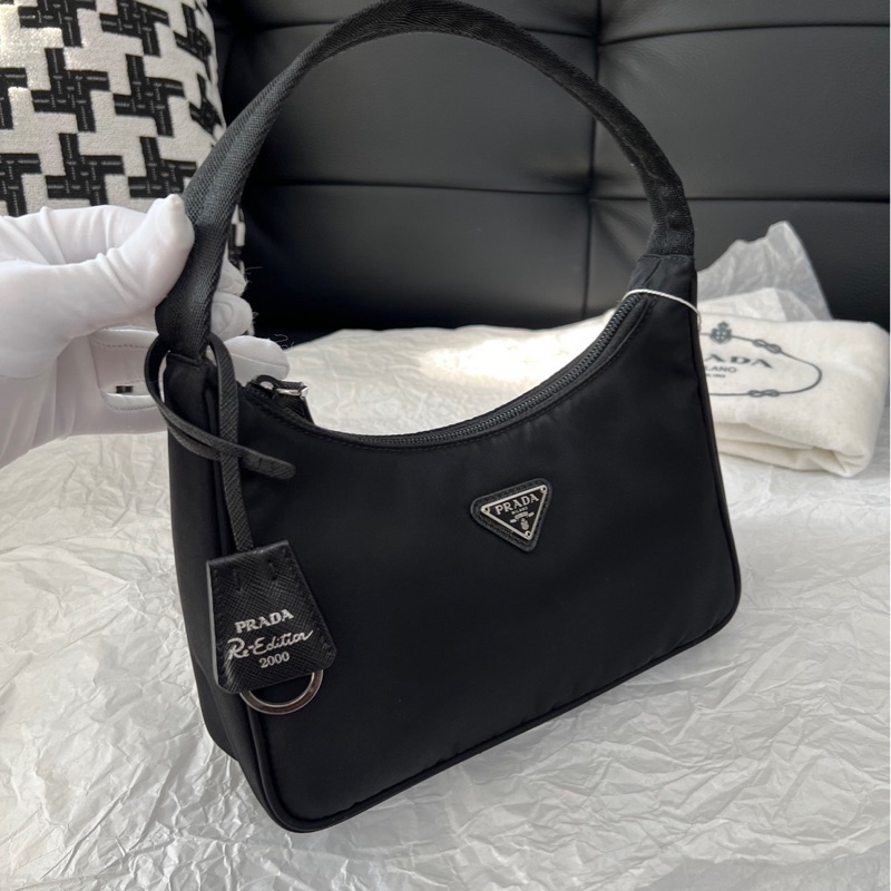 Prada hobo黑銀2000 芯片款17x6x22 99新配件塵袋-2
