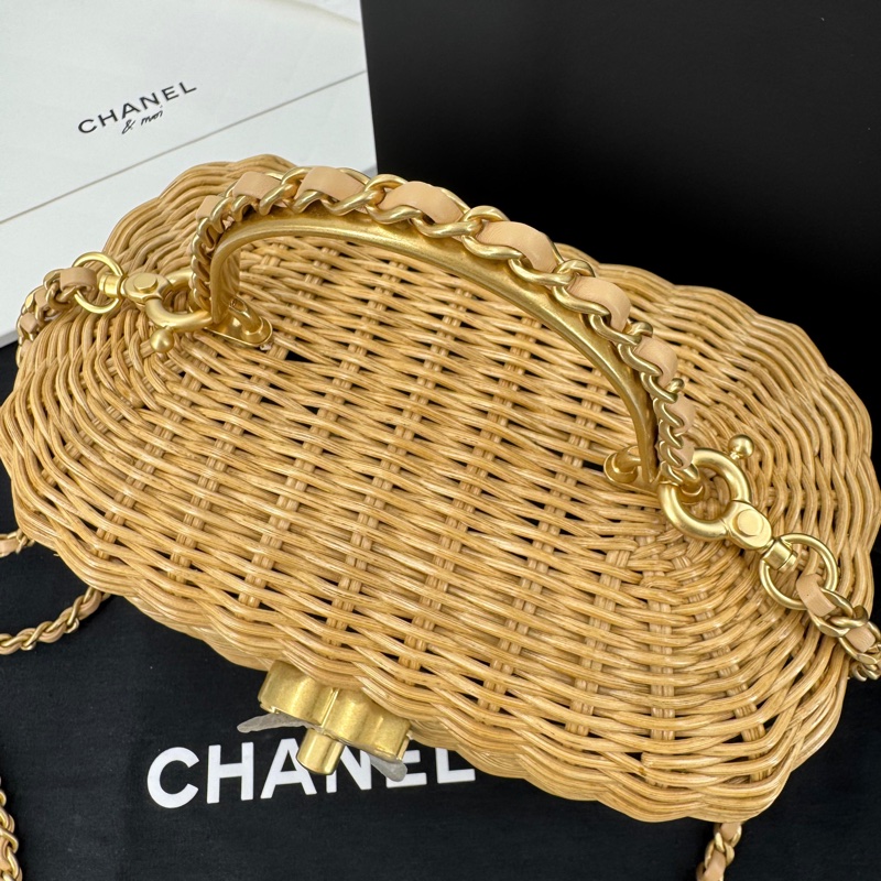 Chanel Cruise 2025/26 Braided Rattan & Gold-Tone Metal Beige Vanity Case-6