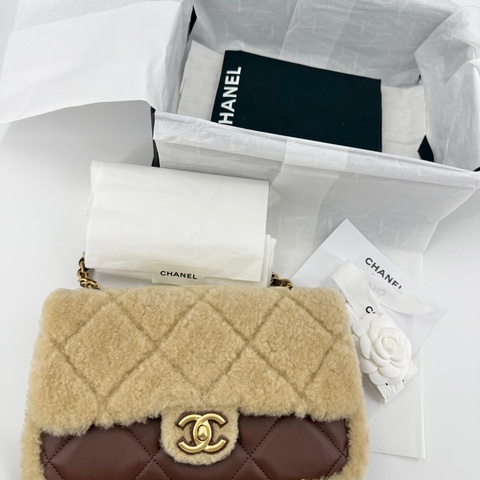 Chanel 25K Beige Shearling and Brown Lambskin Flap Bag with Gold Hardware