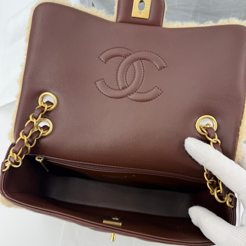 Chanel 25K Beige Shearling and Brown Lambskin Flap Bag with Gold Hardware-3
