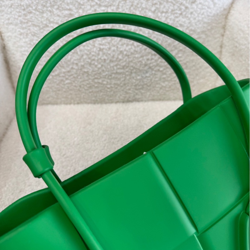 BV鸚鵡綠菜籃子水桶 29*21*7全新閒置配件塵袋-1