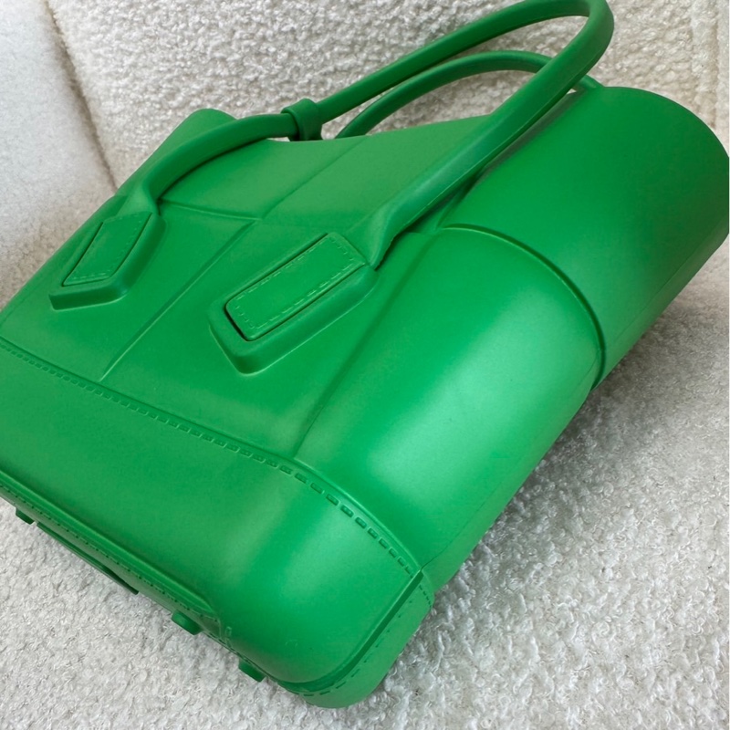 BV鸚鵡綠菜籃子水桶 29*21*7全新閒置配件塵袋-3