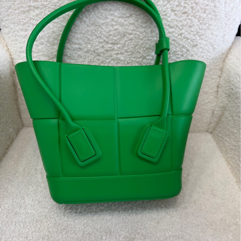 BV鸚鵡綠菜籃子水桶 29*21*7全新閒置配件塵袋-4