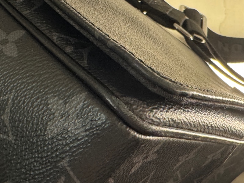 LV黑老花斜背包、黑武士M44000-6