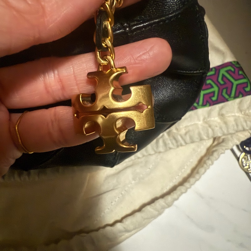 Tory Burch 復古金鏈羊皮斜背小流浪包-3