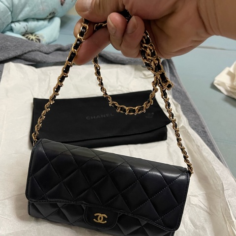 CHANEL CLASSIC FLAG WALLET