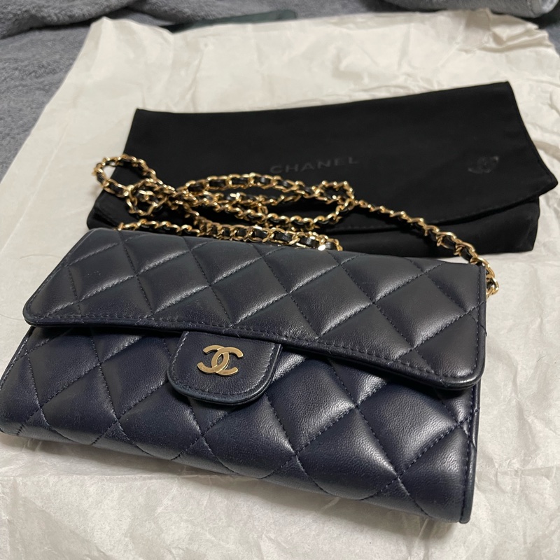 CHANEL CLASSIC FLAG WALLET-4