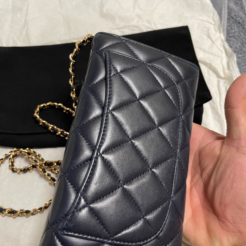 CHANEL CLASSIC FLAG WALLET-9