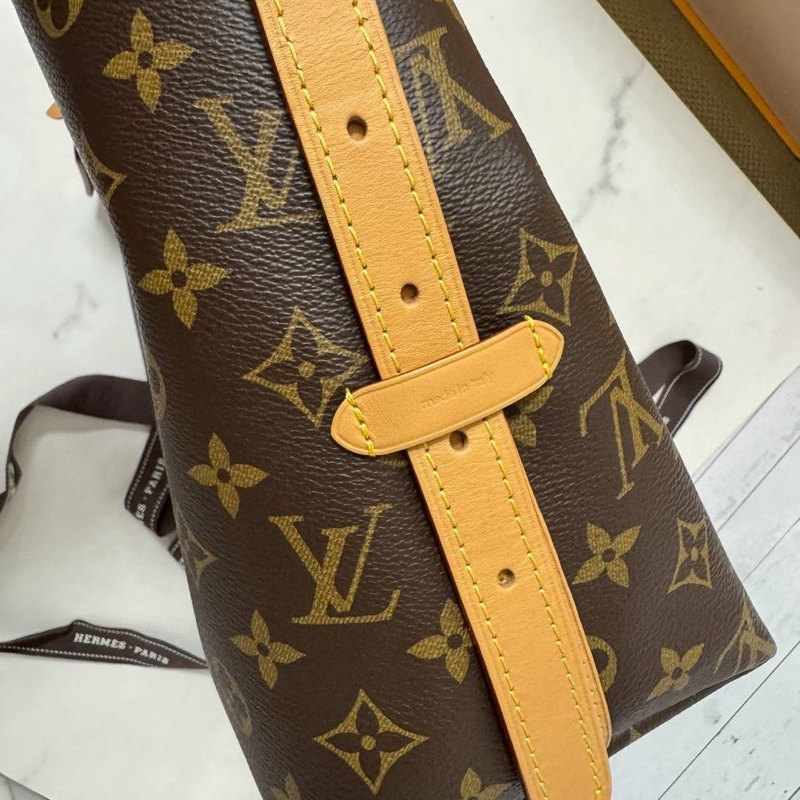 小巴黎二手名牌 真品 有購證 LV CarryAll PM size 晶片款 手提單肩斜肩包-4
