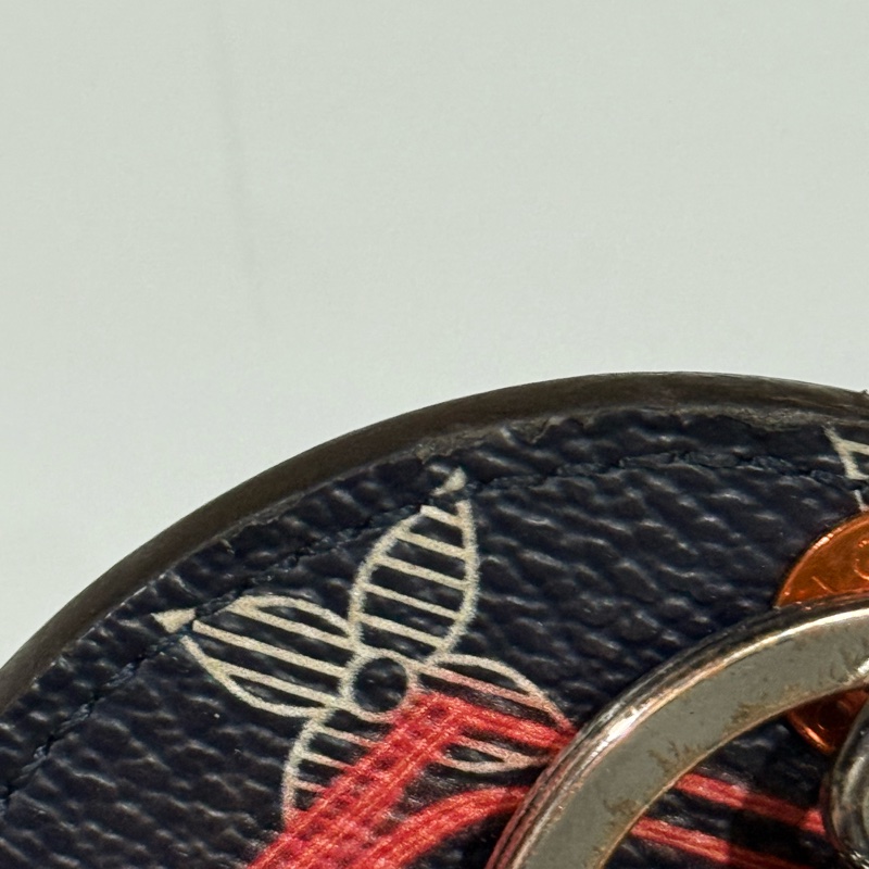 Louis Vuitton • 18ss限量老花皮革鑰匙掛件 在台現貨秒發🔥-9