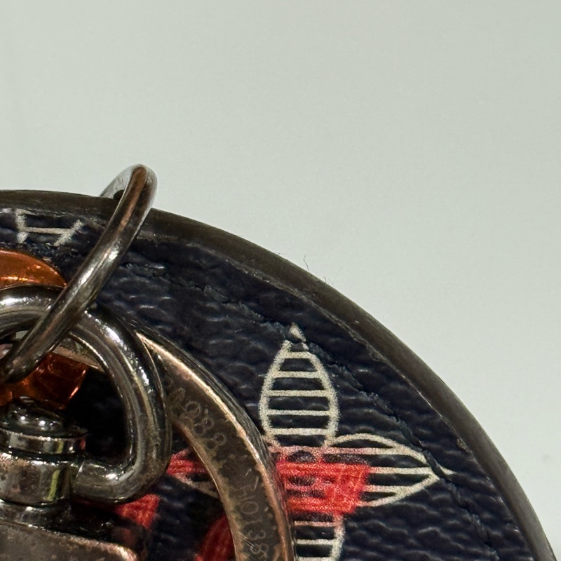 Louis Vuitton • 18ss限量老花皮革鑰匙掛件 在台現貨秒發🔥-11