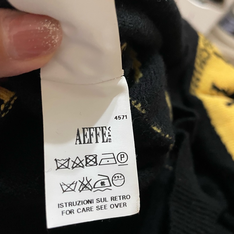 Moschino 皮尺高單羊絨毛衣-9