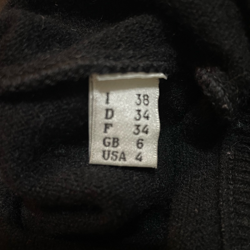 Moschino 皮尺高單羊絨毛衣-10