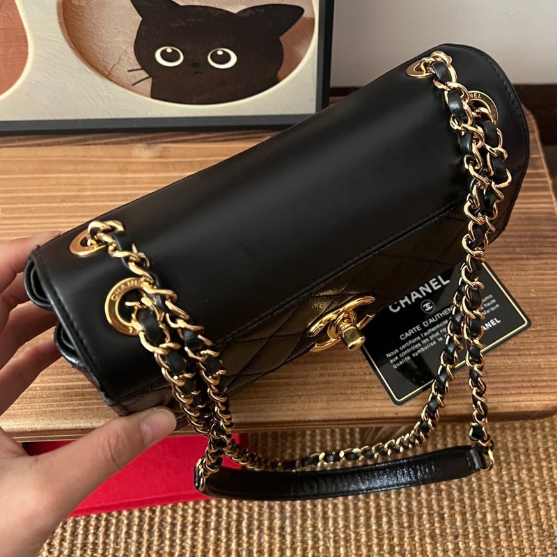 【近新閒置品】Chanel香奈兒黑金油蠟皮拼皮季節鏈條包28開手提單肩包斜挎包-3
