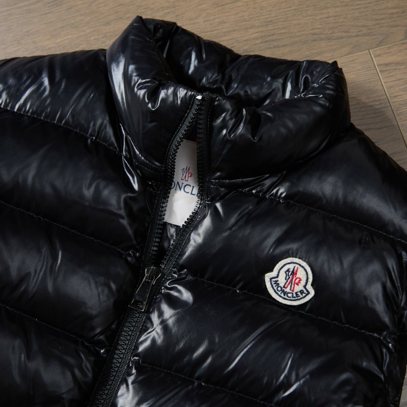 ❤️ MONCLER 羽絨背心 超實用的背心款式-2