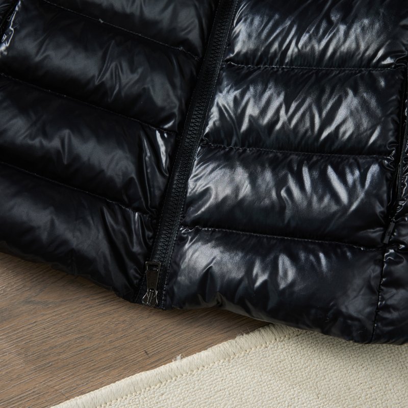 ❤️ MONCLER 羽絨背心 超實用的背心款式-3