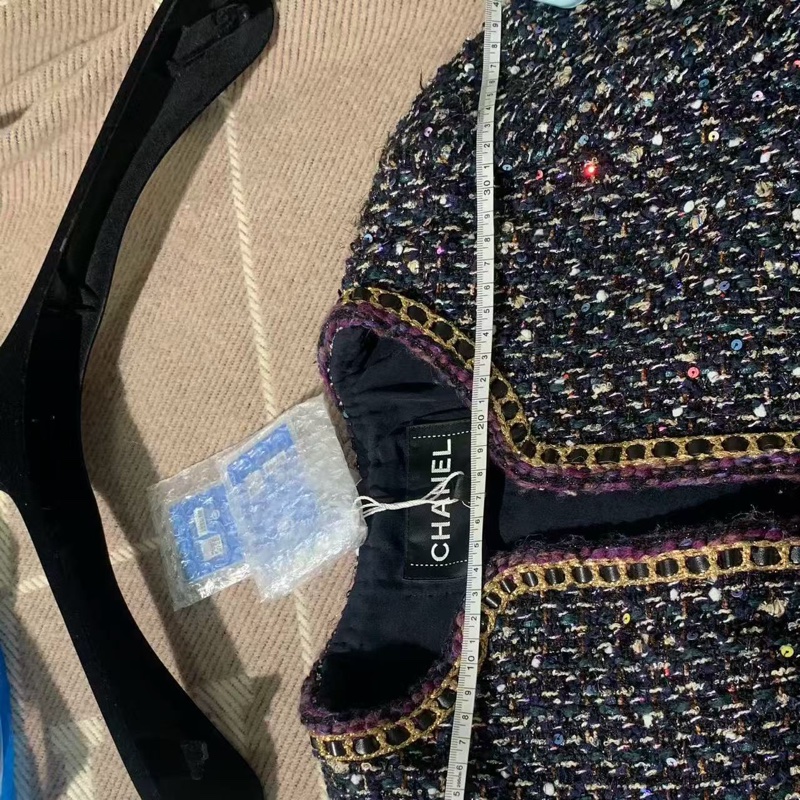 二手98新Chanel香奈兒 城堡系列圓領四口袋亮片編織外套34碼，肩寬38cm，衣長58cm，腰圍88cm，王一博同款-6