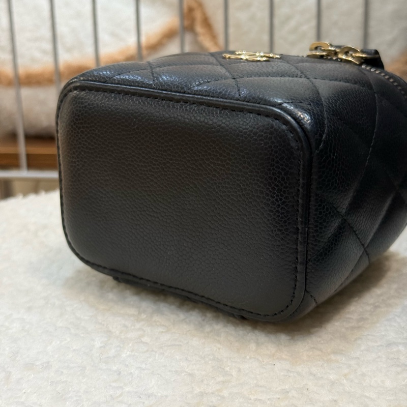 Chanel黑金荔枝牛皮小盒子🔗經典皮穿鏈結合雙C金屬鍊節-5