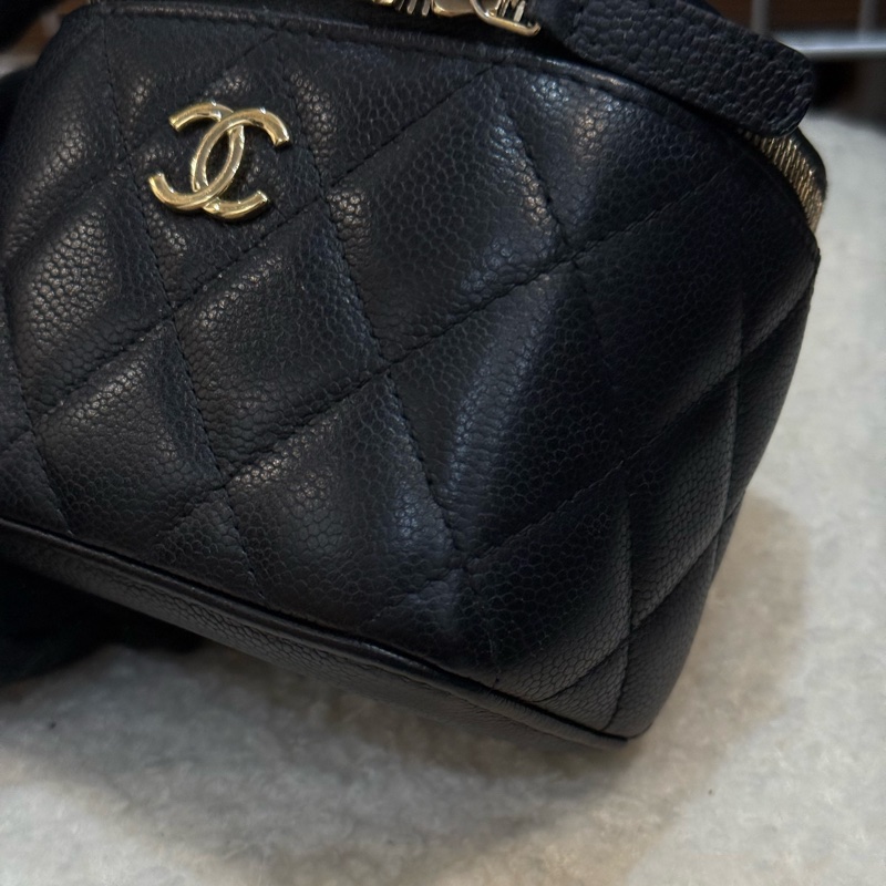 Chanel黑金荔枝牛皮小盒子🔗經典皮穿鏈結合雙C金屬鍊節-7