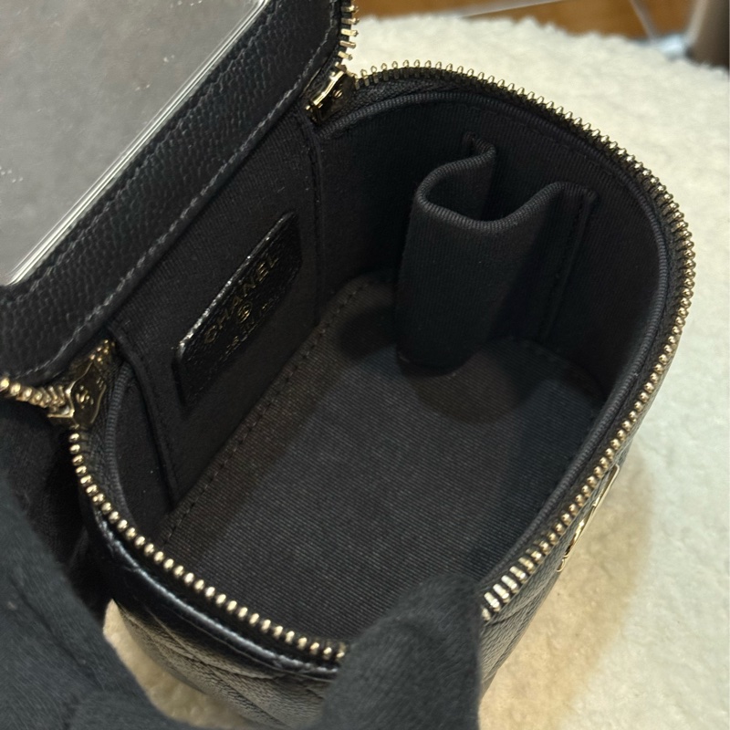 Chanel黑金荔枝牛皮小盒子🔗經典皮穿鏈結合雙C金屬鍊節-18