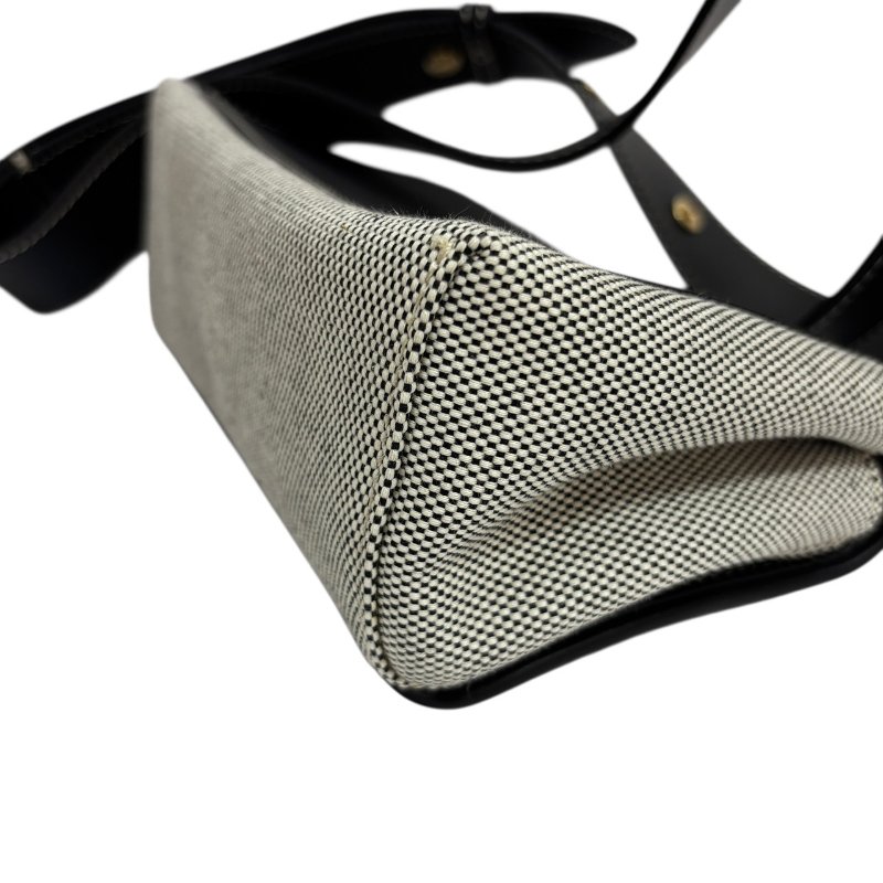 【美收精品】BURBERRY 深灰色肩背包 4-613-6