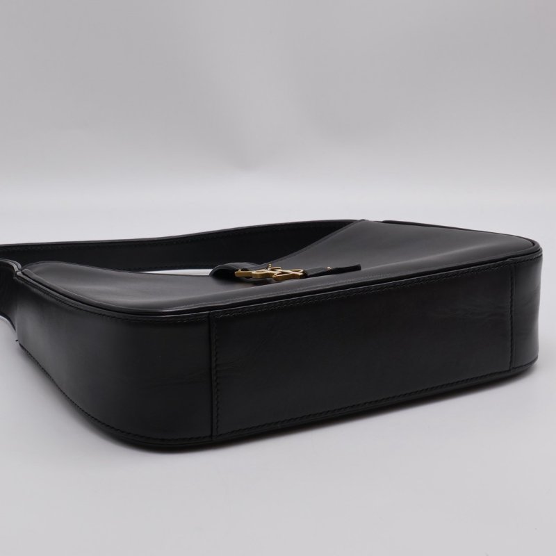 YSL Le 5 A 7滑面牛皮腋下Hobo - 黑金-6