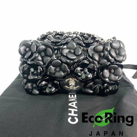 △ Chanel 香奈兒 Black Lambskin Silver Tone Metal Mini Camellia Single Flap Chain Shoulder Bag A92786 No.22 黑色小羊皮銀色金屬鎖鏈肩背袋No.22 - 257023313