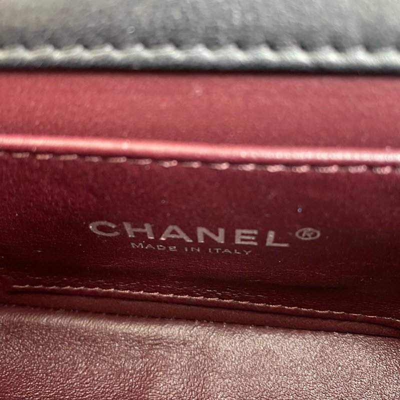 △ Chanel 香奈兒 Black Lambskin Silver Tone Metal Mini Camellia Single Flap Chain Shoulder Bag A92786 No.22 黑色小羊皮銀色金屬鎖鏈肩背袋No.22 - 257023313-16