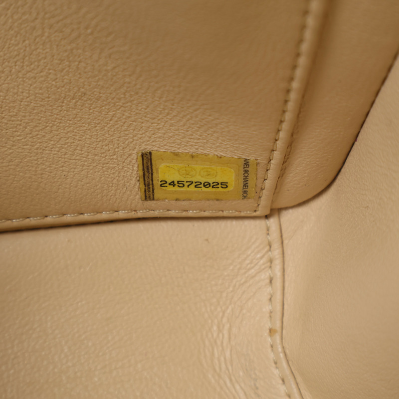 CHANEL 牛皮皮革Chain Shoulder金扣鏈帶肩背袋-8