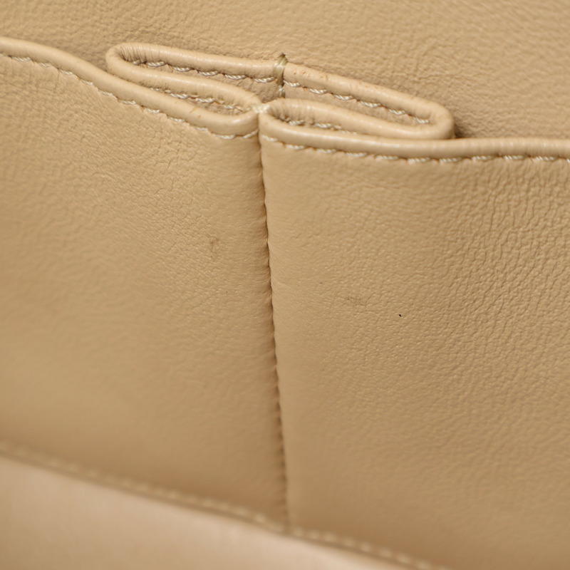 CHANEL 牛皮皮革Chain Shoulder金扣鏈帶肩背袋-10