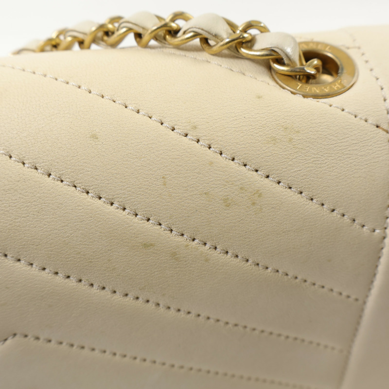 CHANEL 牛皮皮革Chain Shoulder金扣鏈帶肩背袋-14