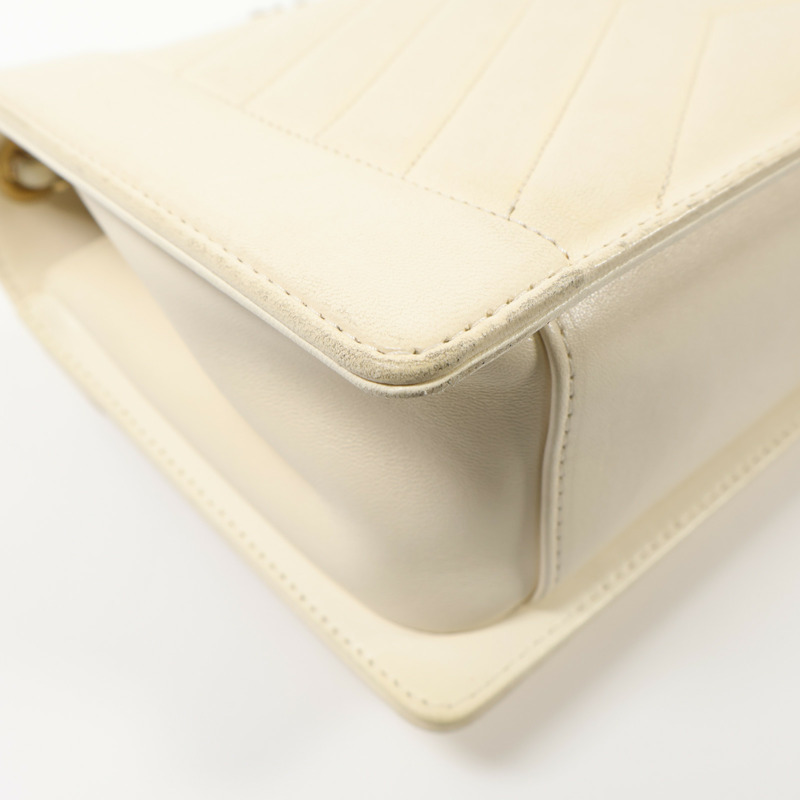 CHANEL 牛皮皮革Chain Shoulder金扣鏈帶肩背袋-18