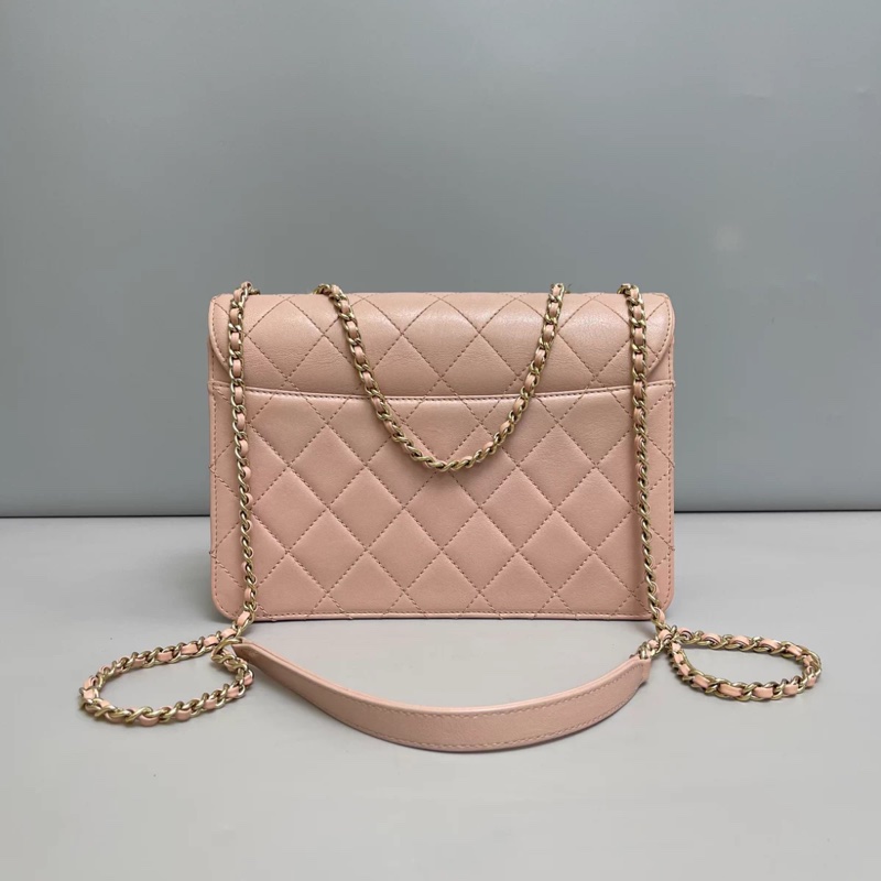 Chanel香奈兒 粉色全皮菱格琺瑯扣單肩斜挎包-1