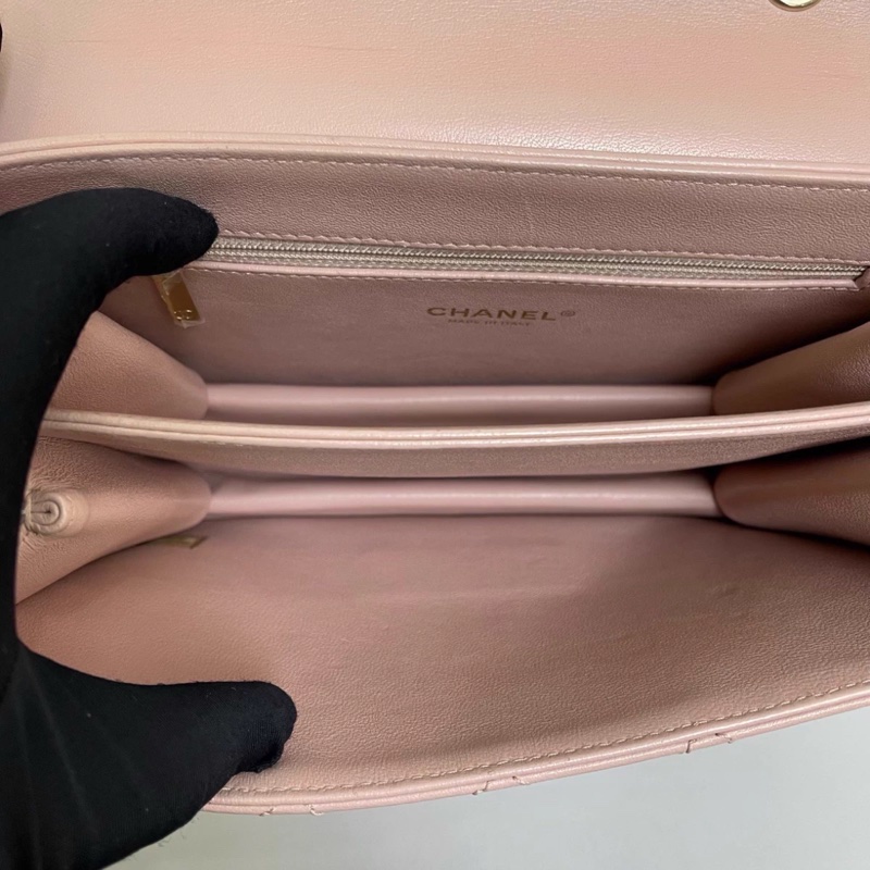 Chanel香奈兒 粉色全皮菱格琺瑯扣單肩斜挎包-7