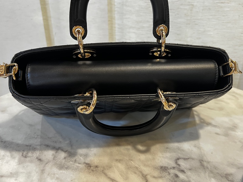 Dior 黑羊皮籐格紋淡金釦Lady Dior中型手提肩斜背包-3